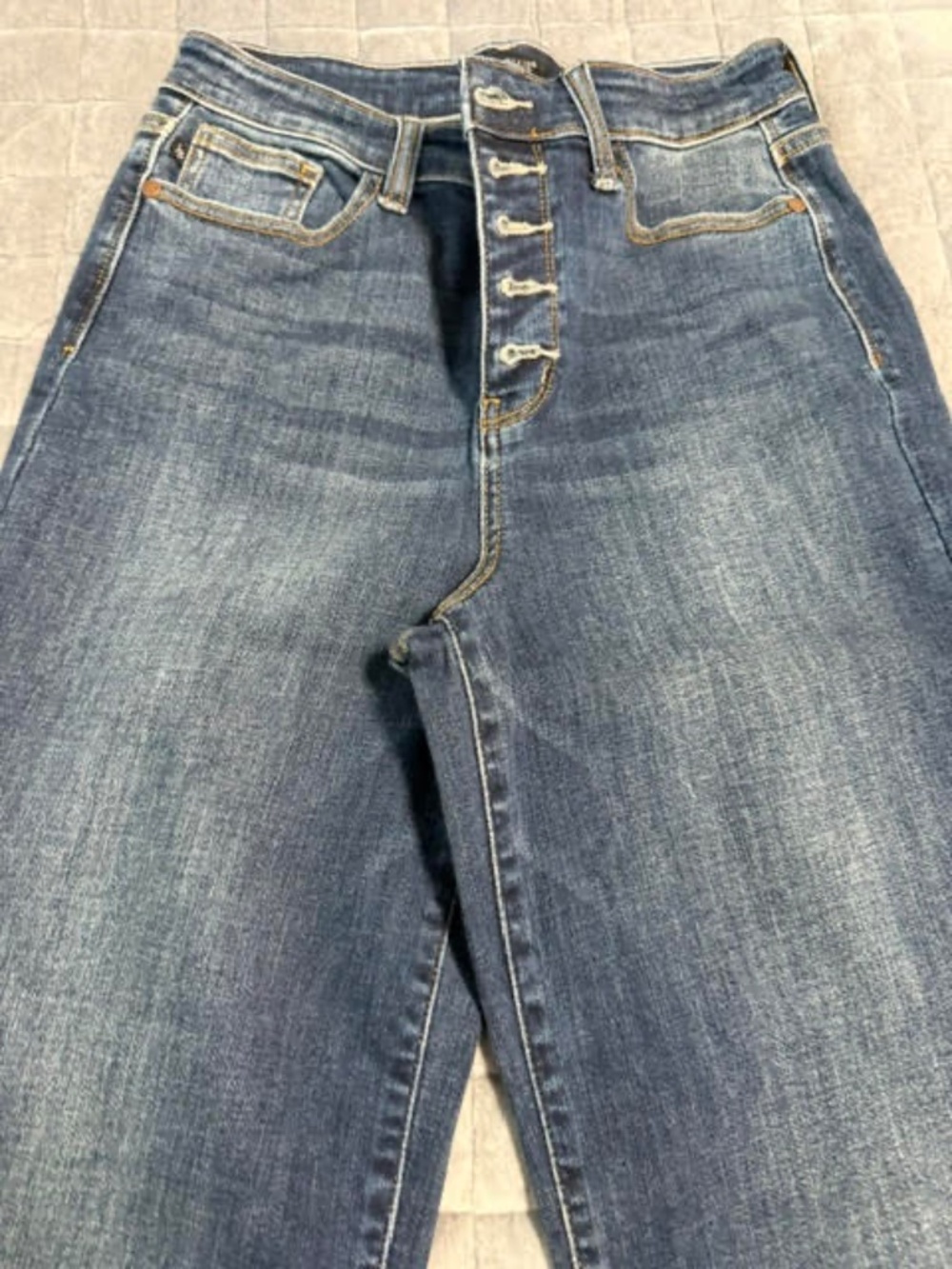 Jeans - Picture 2 of 5